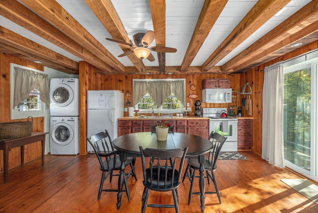 冰箱、微波炉、烤箱、炉灶