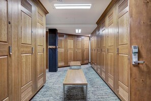 Interior - Elkhorn Lodge (Avon)