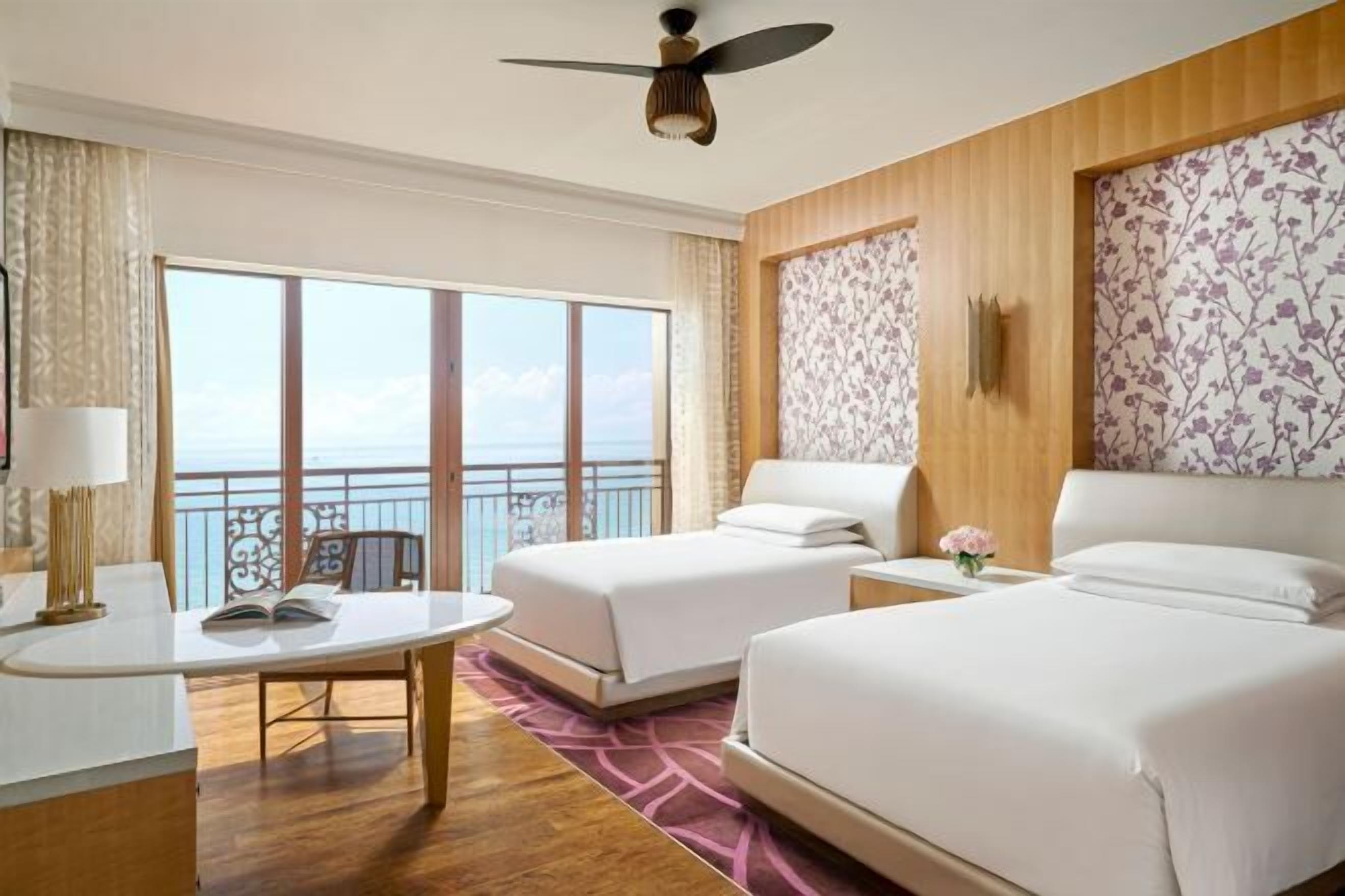 Cribs/infant beds