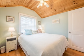 2 bedrooms, iron/ironing board, free WiFi, bed sheets - Relaxing Getaway with Town Beach Access (Westerly)
