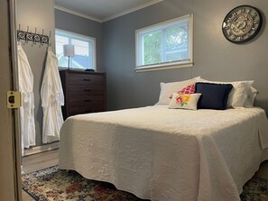 1 bedroom, iron/ironing board, travel cot, free WiFi