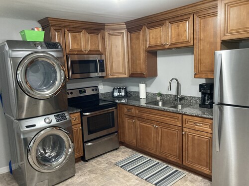 Cute Country Stay! Convenient to Williamsburg!