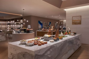 Dagelijks ontbijtbuffet (QAR 90 per persoon)