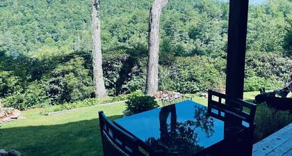 Bunny Hollow located in Highlands NC,4 min from town & across fm the lodge.