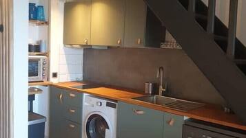 Refrigerador, microondas, horno, lavavajillas