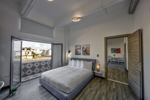 Premier Apartment | Premium bedding, pillowtop beds, in-room safe, individually decorated - Hotel Puerto Valdes (San Juan)