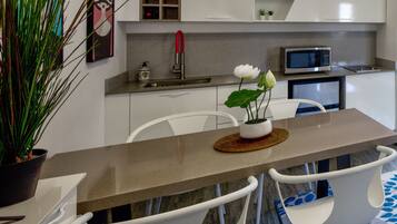 Private kitchenette