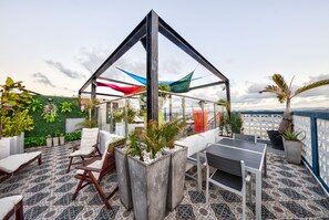 Rooftop terrace - Hotel Puerto Valdes (San Juan)