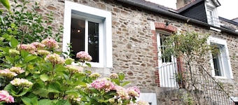 La Guest House: Breton house near the banks of the Rance, St Malo, Dinard