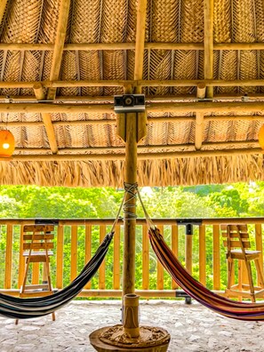 Kabin Keluarga, 3 kamar tidur, kolam renang pribadi, pemandangan gunung | Teras/patio