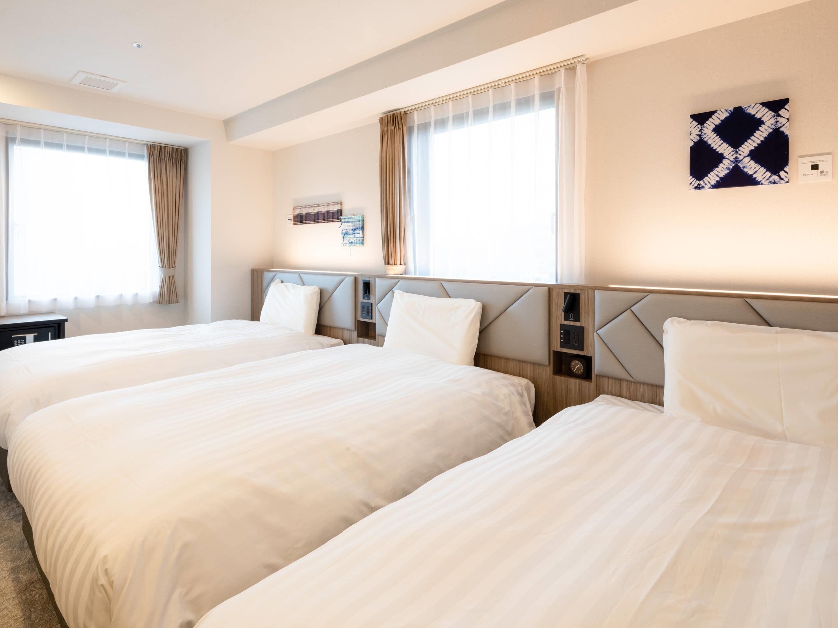 Chambre Standard, 3 lits une place, non-fumeur