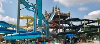 Canyon Lake & River Escape: Entertain, Unwind & Recharge!