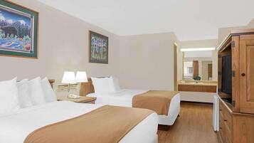 Iron/ironing board, free WiFi, bed sheets