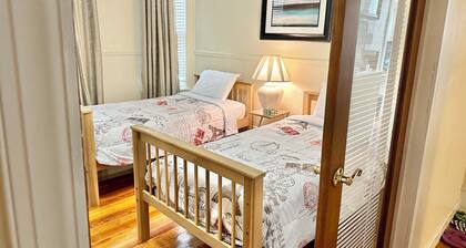 New Listing Discount Private 2BR Apt near Downtown Sleeps 4