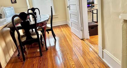 New Listing Discount Private 2BR Apt near Downtown Sleeps 4