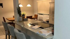 Dining - 3 bed 2 bath, Heated Private POOL, Ft Myers near Cape Coral Bridge  (Fort Myers)