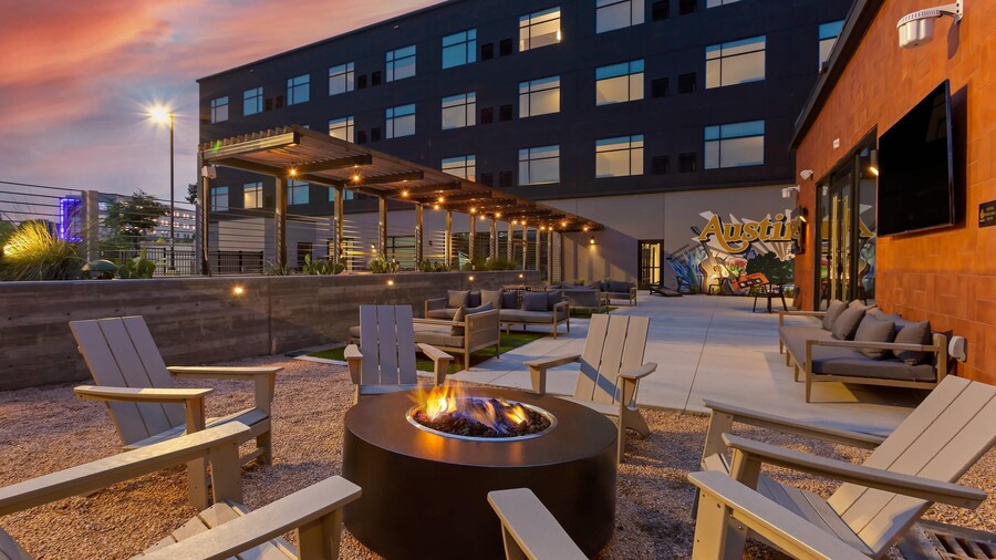 Cambria Hotel Austin Airport