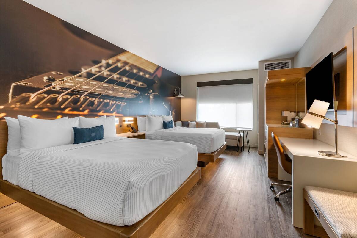 Standard Room, 2 Queen Beds, Non Smoking