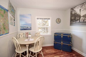 Interior - The Journey Suite | The Jypsy Inn (Bracebridge)