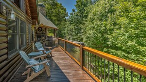 Property grounds - Sunshine Daydream - Mountain View | Hot tub | Pool table | Foosball | Fire Pit (Blue Ridge)