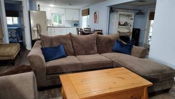 Smart TV, reproductor de DVD y libros