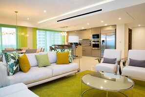 Living area - Luxury Penthouse  (Cancun)