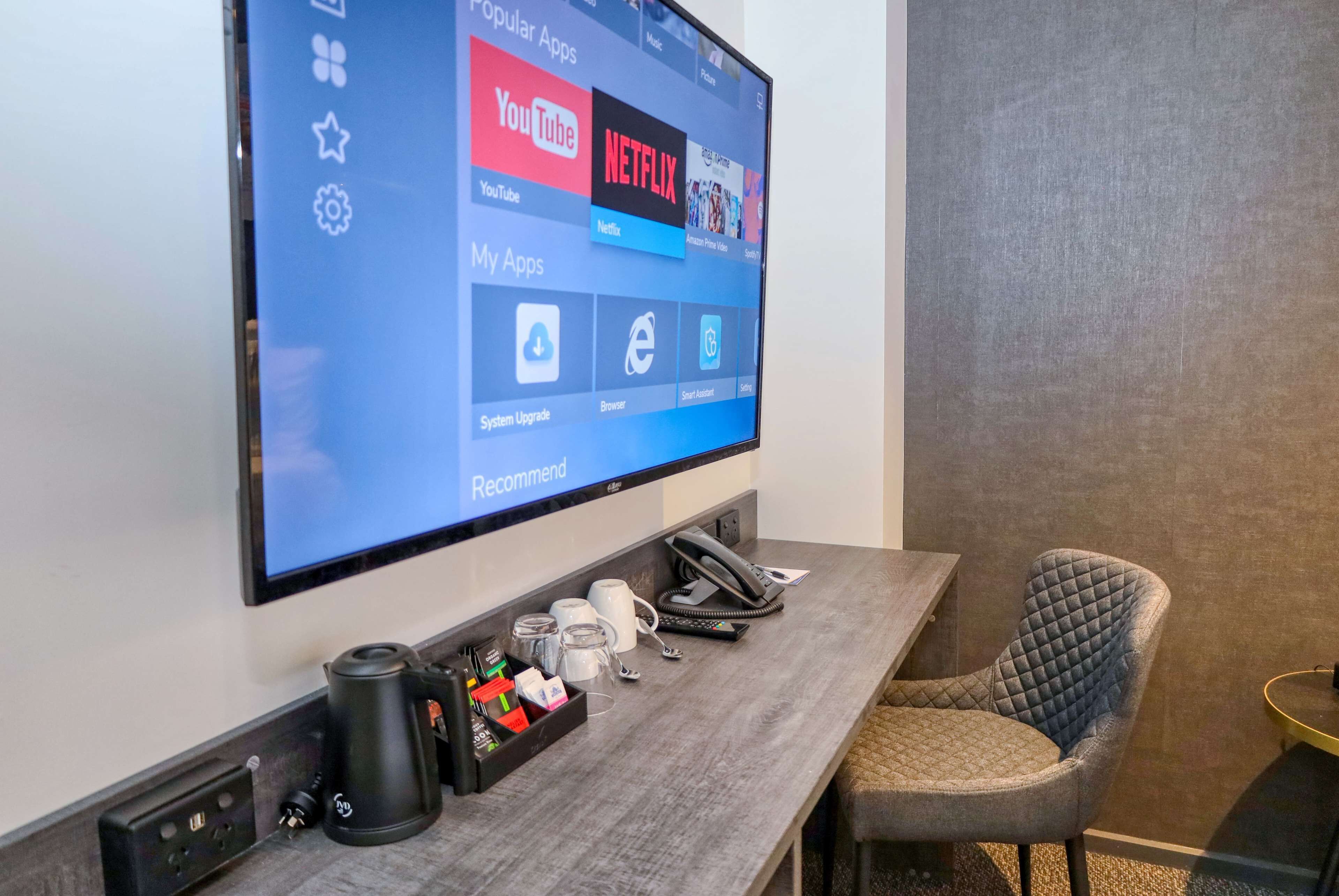 desk, laptop workspace, free wifi, bed sheets