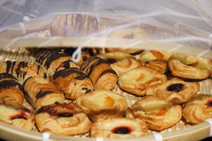Colazione continentale a pagamento, servita tutte le mattine