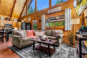 Smart TV, fireplace, streaming services