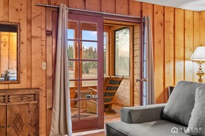 TV, fireplace, video games, stereo