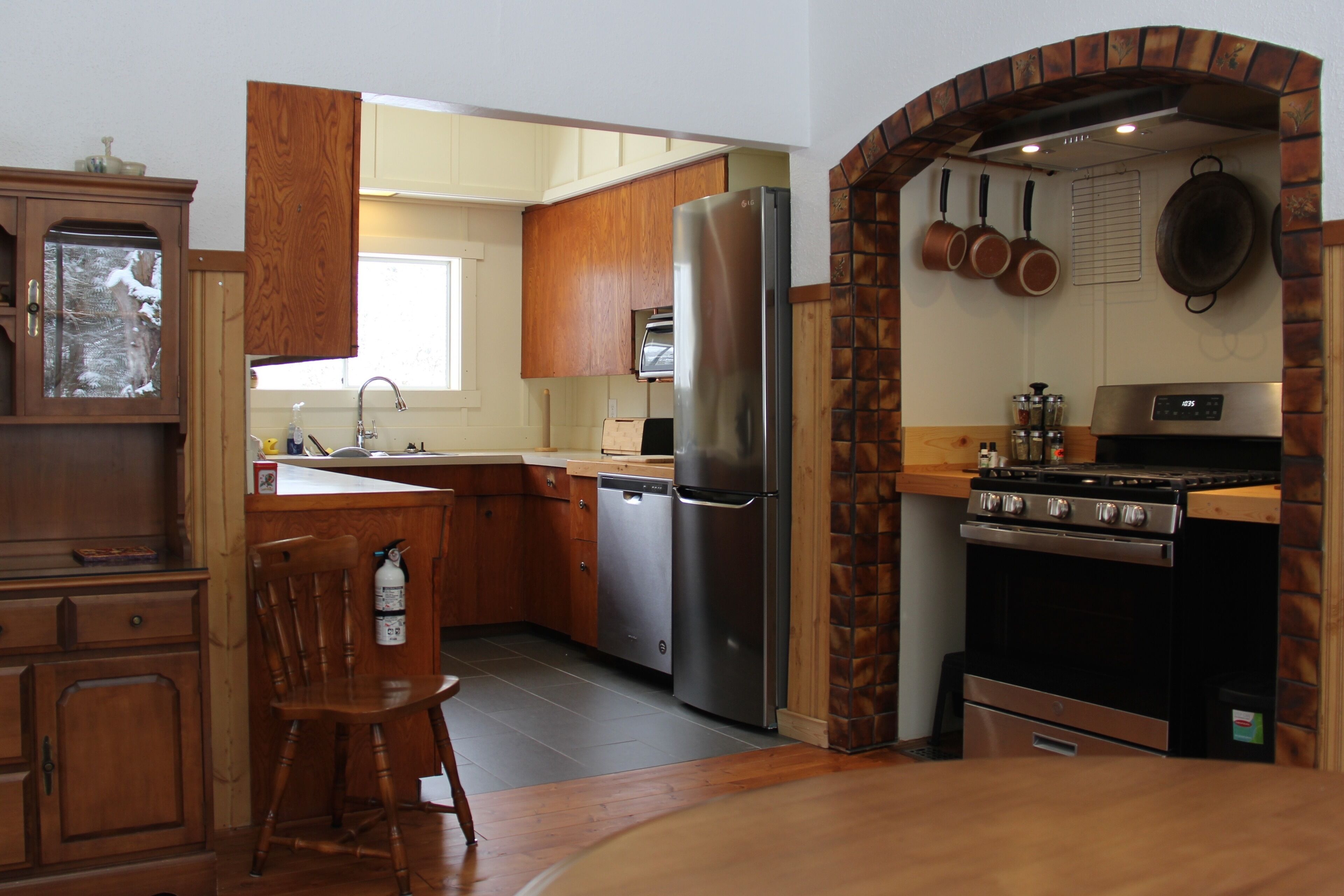 Réfrigérateur, four, plaque de cuisson, lave-vaisselle