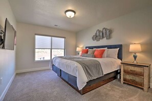 3 bedrooms, iron/ironing board, travel cot, free WiFi - Crescendeaux of Comfort- Spa Firepit Pool VS564 (Washington)