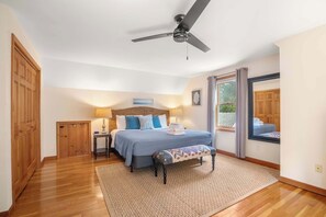 4 chambres, fer et planche à repasser, Wi-Fi, draps fournis
