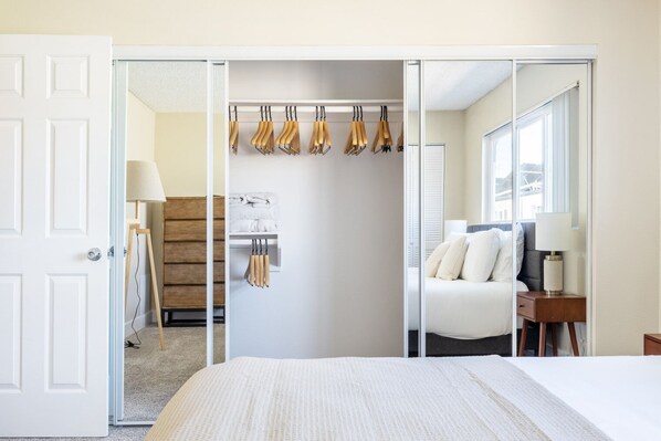 1 bedroom, iron/ironing board, WiFi, bed sheets