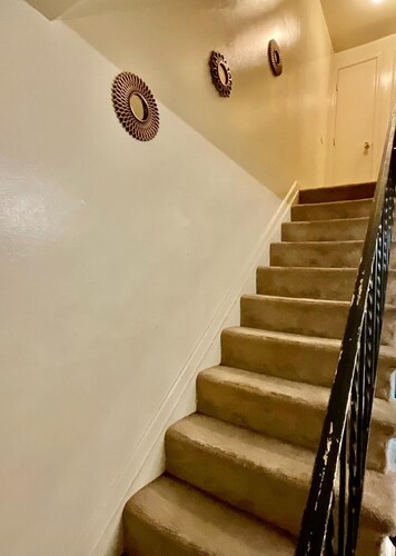 Comfortable Two Bedroom Townhome!