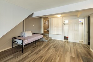 1 chambre, accès au Wi-Fi (inclus), literie fournie