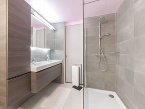 Hair dryer - Turquoise duplex appartment by Interhome (De Haan)