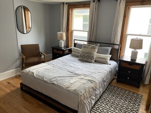 5 bedrooms, desk, iron/ironing board, free WiFi