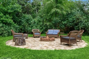 Terrace/patio - Cozy cottage surrounded by trees and sounds of nature with new hot tub. (Sawyer)