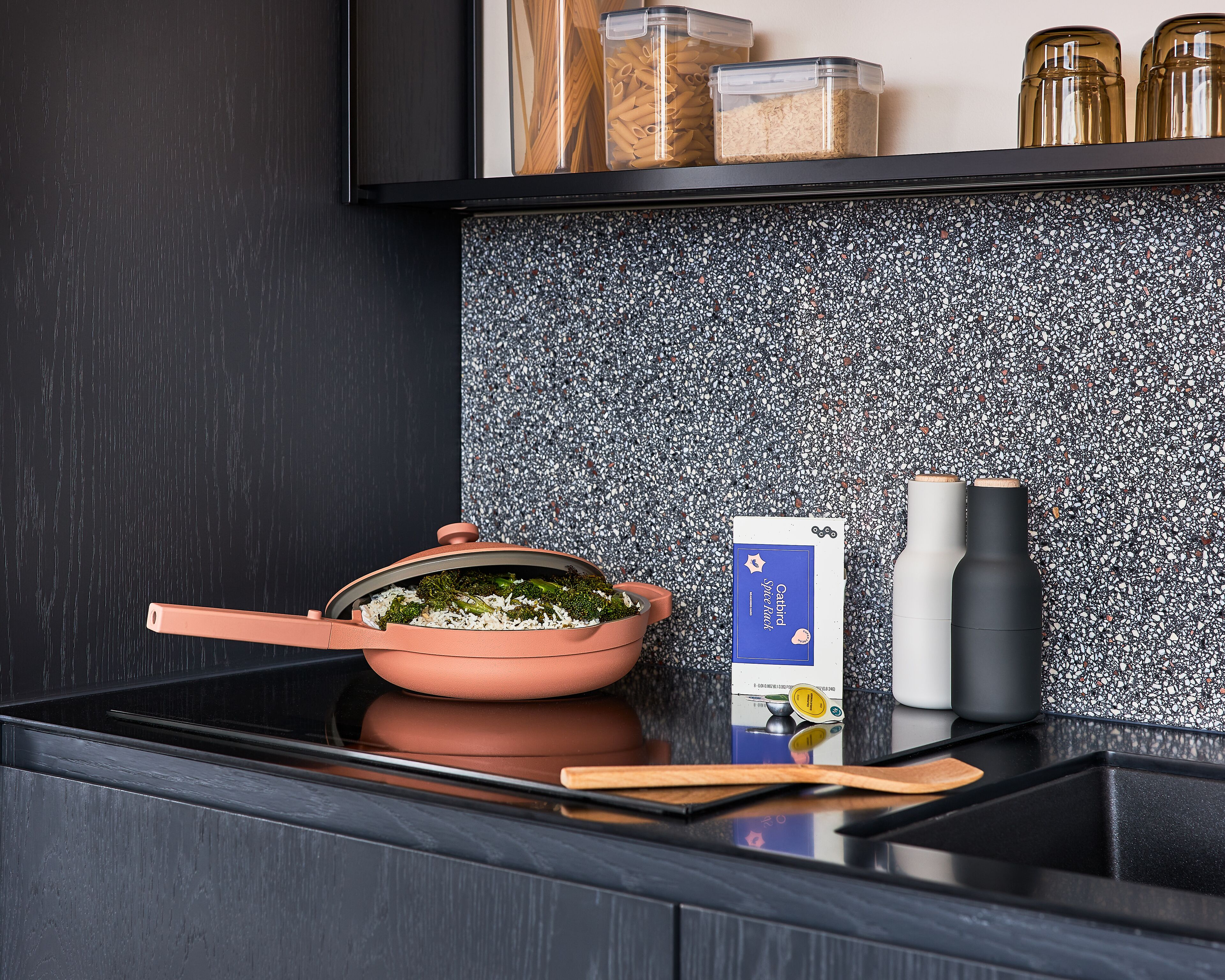 studio (mid) | private kitchen | full-sized fridge, microwave, oven, stovetop