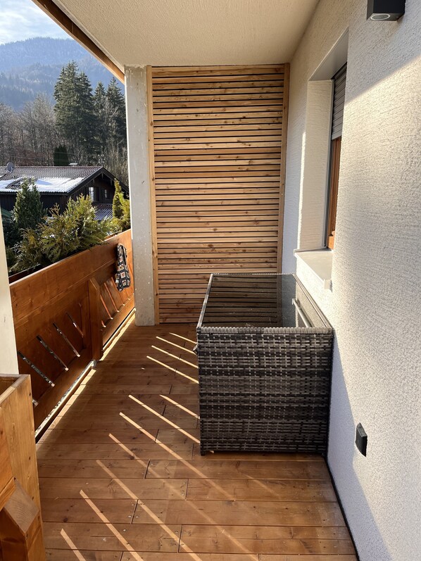 Terrace/patio - East apartment, 52 sqm with balcony (Oberaudorf)