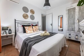 4 chambres, fer et planche à repasser, Wi-Fi gratuit, draps fournis