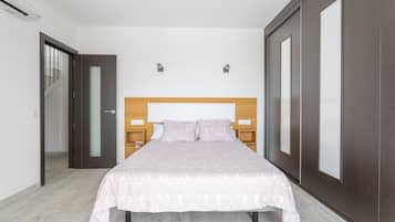 2 Schlafzimmer, Bügeleisen/Bügelbrett, kostenloses WLAN, Bettwäsche