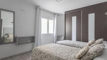 2 sovrum, strykjÀrn/strykbrÀda, gratis wi-fi och sÀngklÀder