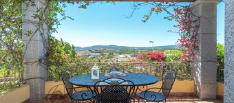 Villa Athena con Wi-Fi, giardino e terrazza; Animali ammessi