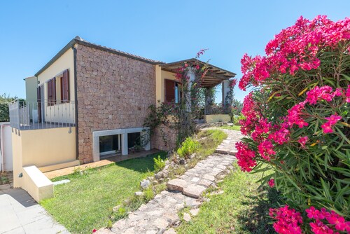 Pet-Friendly Villa Athena with Wi-Fi, Garden & Terrace