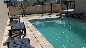 Piscine extérieure