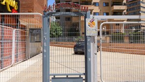 المنطقة المحيطة بالمنشأة