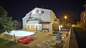 Exterior - Apartment 343/39253 (Istria - Poreč), 750m from the beach (Poreč)