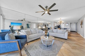 Flat-screen TV, DVD player - Updated Gulf front w/ incredible 5th floor views~ Golf included daily! (Miramar Beach)
